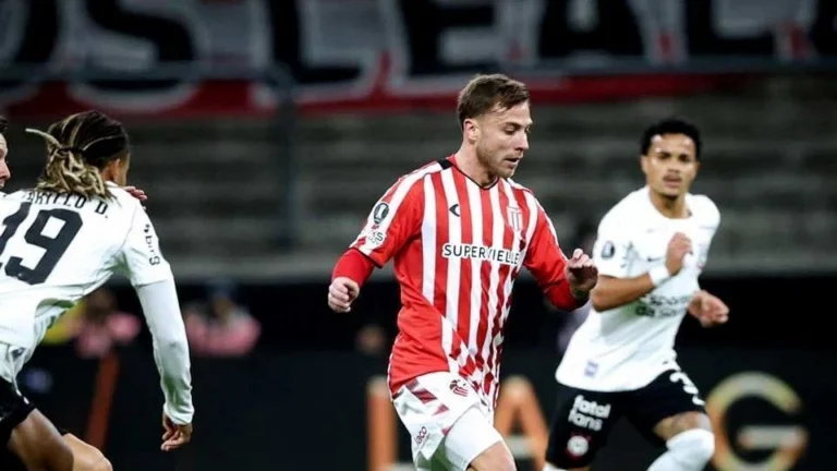 Palmeiras provoca Corinthians após eliminação: “Acesso negado”