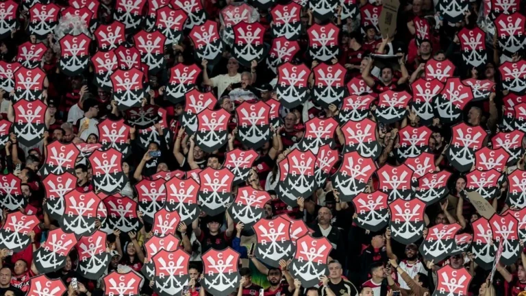 Após susto na Libertadores, Flamengo tenta manter liderança do Brasileirão