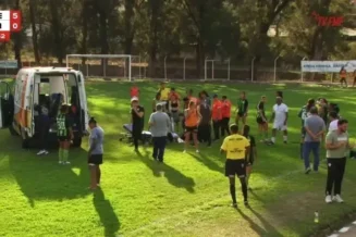 Jogadora de futebol tem convulsão em campo no Mineiro Feminino
