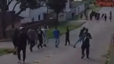 Torcedores de Coritiba e Athletico-PR brigam antes do clássico; veja vídeo