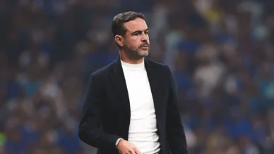 Artur Jorge explica mudanças no Cruzeiro e exalta vitória no Brasileirão