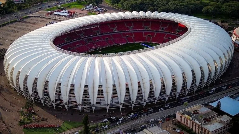 Internacional x Santos: escalações e onde assistir ao jogo do Brasileirão
