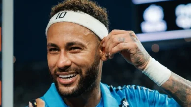Neymar responde provocação de torcedor do Atlético-MG após queda do Santos