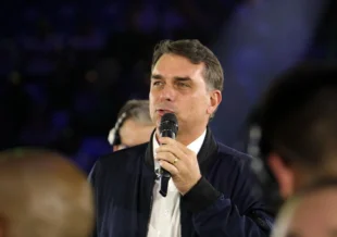 Flávio: Lula usou seus amigos do Judiciário para impor censura ao debate