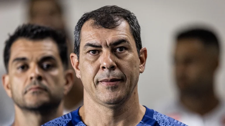 Corinthians volta à estaca zero por técnico após negativas; Carille é opção