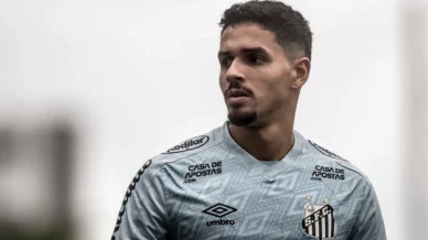 Com lesão de Veríssimo, Santos deve ter novidade na zaga contra o Bahia