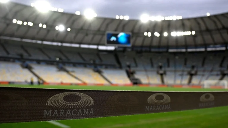 Tem jogo no domingo de eleição? Veja como fica o futebol brasileiro