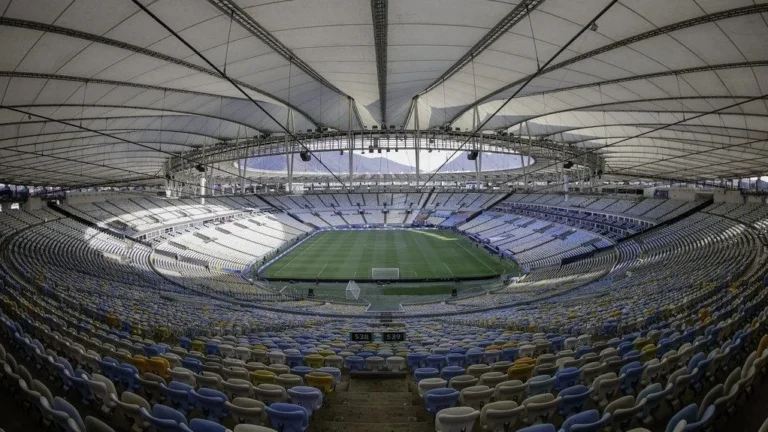 Dirigente do Flamengo provoca Vasco sobre Maracanã: ‘Pagar para outro usar”