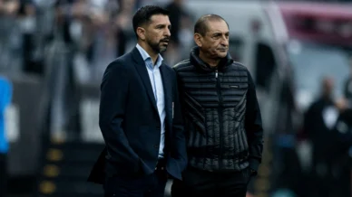 Emiliano Díaz explica recusa ao Corinthians e promete retorno: “Vou voltar”